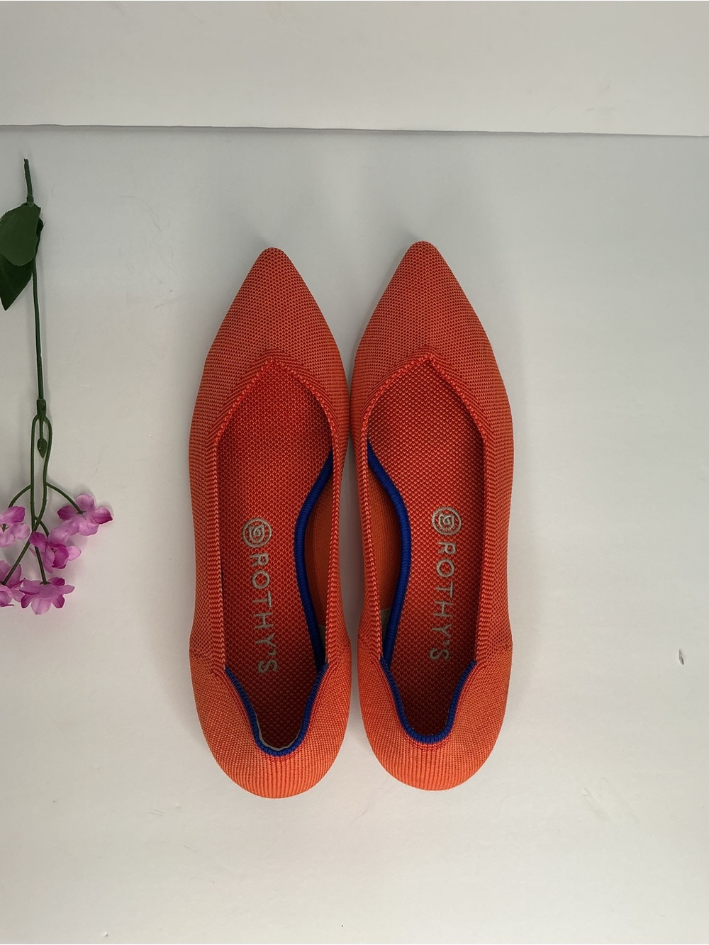Rothy's Pointed Knit Ballet Flats Coral Orange with Blue Trim Sustainable shoes - Picture 2 of 4